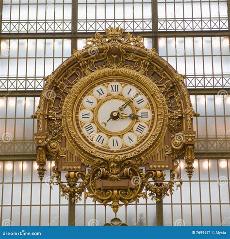 musee d'orsay uhr|More.